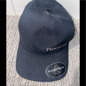 FlexFit Fibertel Celebrating 20 years hat